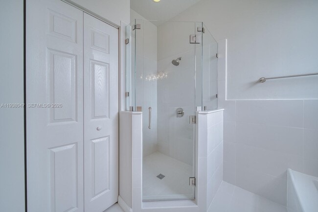 Photo - 2479 NE 4th St