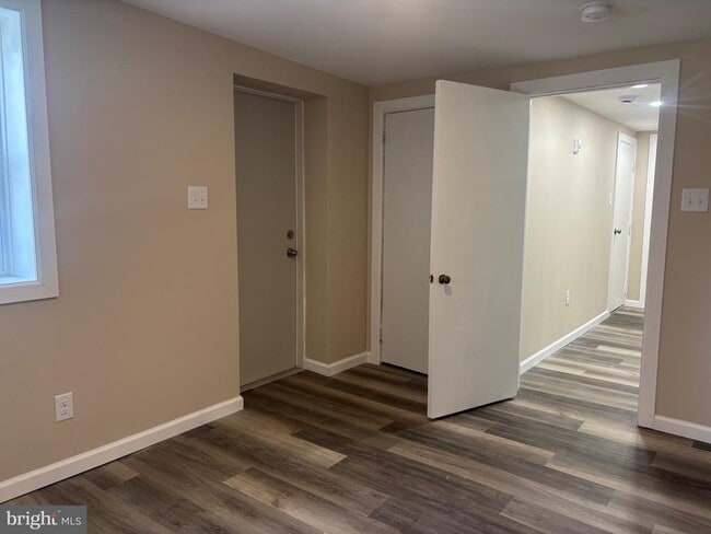 Photo - 14 West Ave Unit B