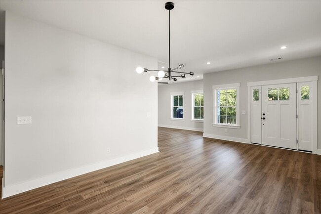 Photo - 5406 Mildred St