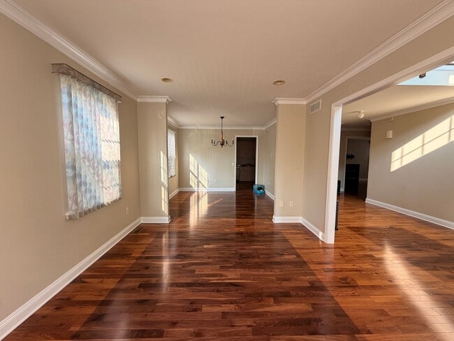 87 Timberhill Dr