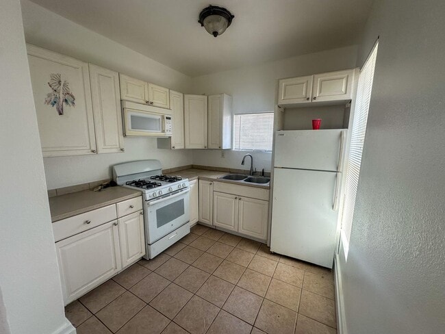 Photo - 4305 Tenth St Unit B