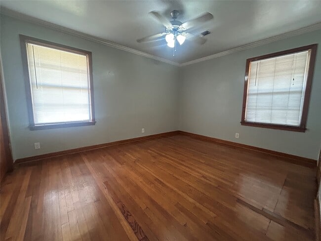 Photo - 7703 Wynlea St