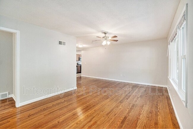 1105 NE 67 Terrace