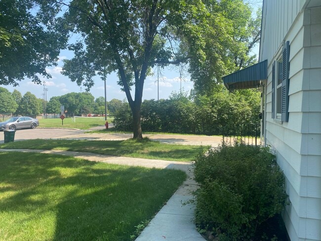 Photo - 7320 Knox Ave S