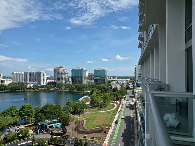 Building Photo - One Bedroom Condo at The Vue in Downtown Orlando