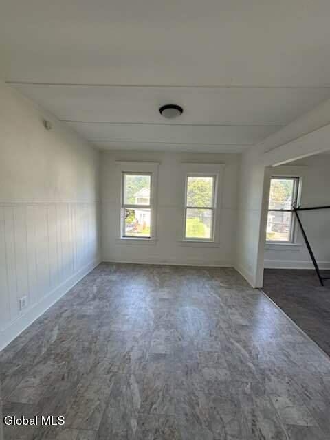 Photo - 169 Kingsboro Ave