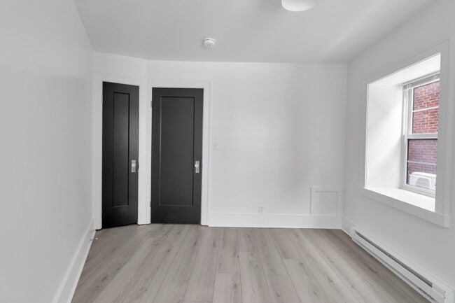 East Morris Avenue Apartments