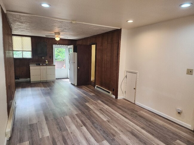 Photo - 48 W 4th St Unidad D