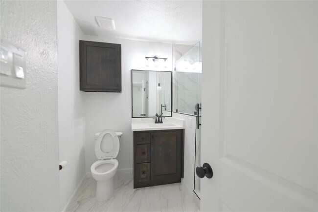 Photo - 20235 Blue Juniper Dr