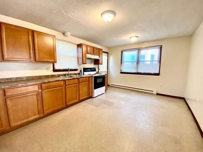 Photo - 48-50-50 Rifle St Unit 50