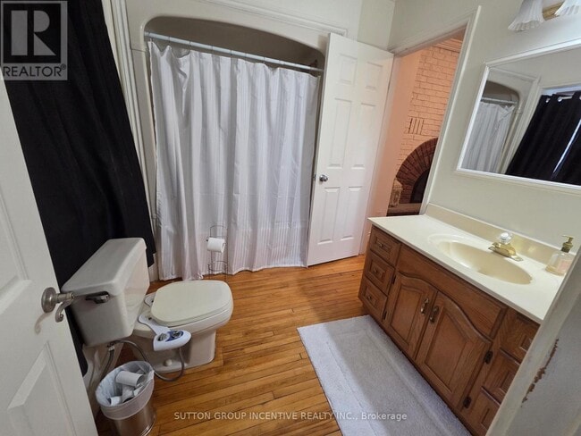 Photo - 203 Blake St