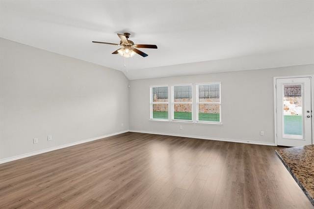 Photo - 222 Red Oak Dr