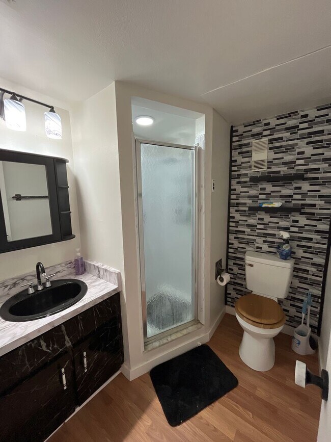 Photo - Hourglass District Condo - 2/2 with attached garage Unit F