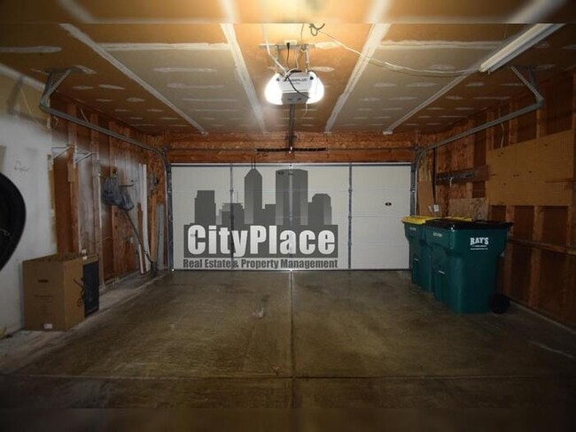 Photo - 1442 Maria Ave