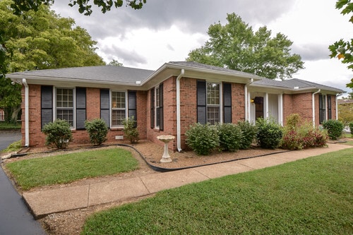 Photo - 705 Spring House Circle