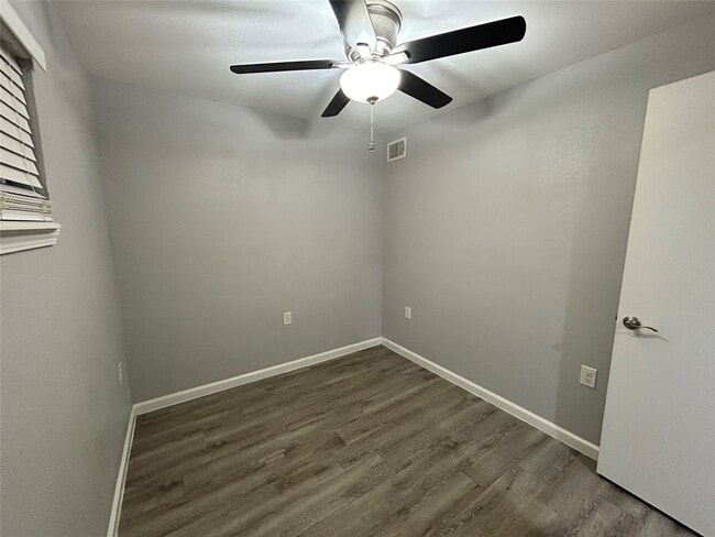 Photo - 2807 Beauchamp St