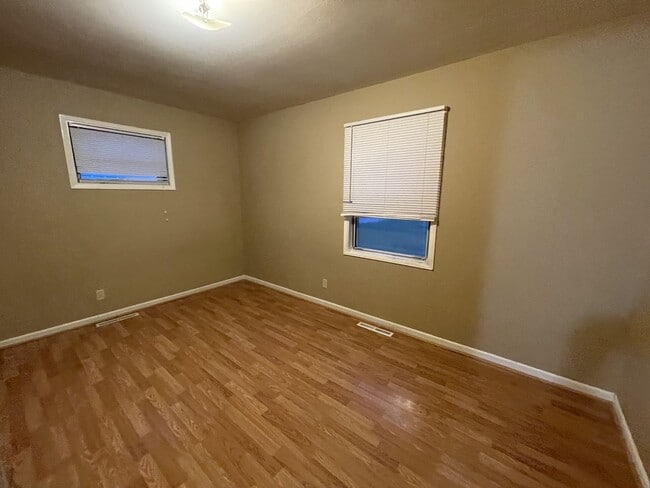 Photo - 730 S 68th Ave