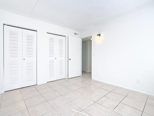 Photo - 714 Michigan Ct