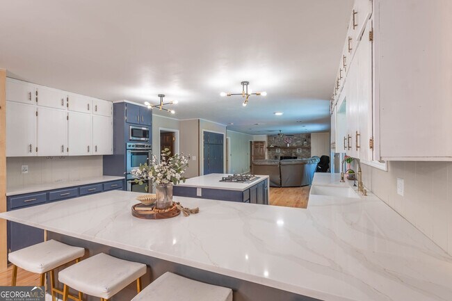 106 Anna Ridge Dr