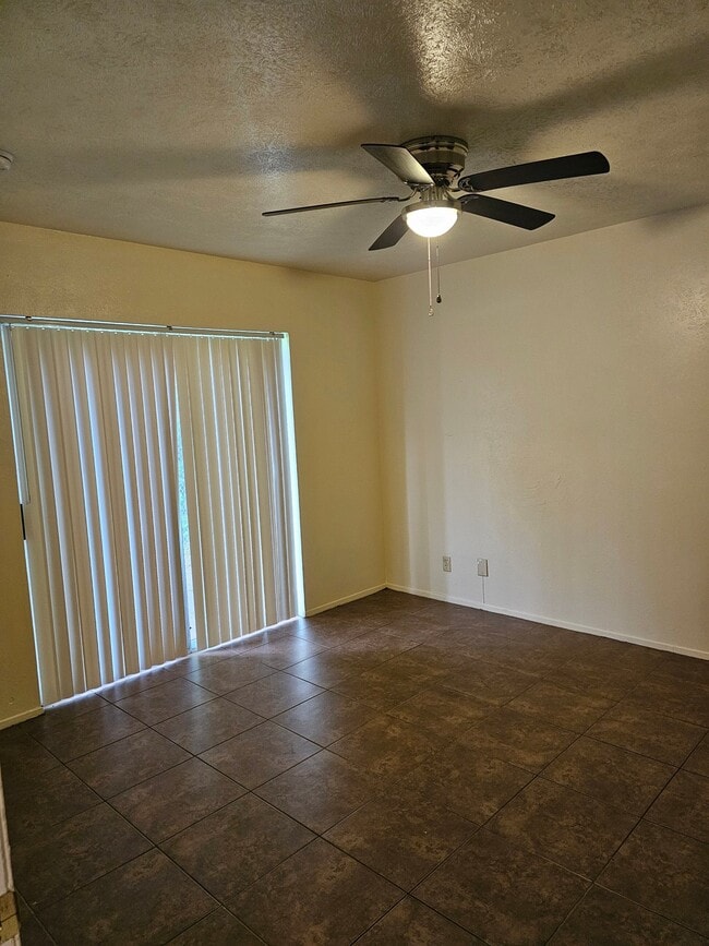 Photo - 2942 Bernice Dr