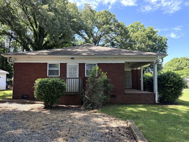 Photo - T.R. Lawing Realty Property