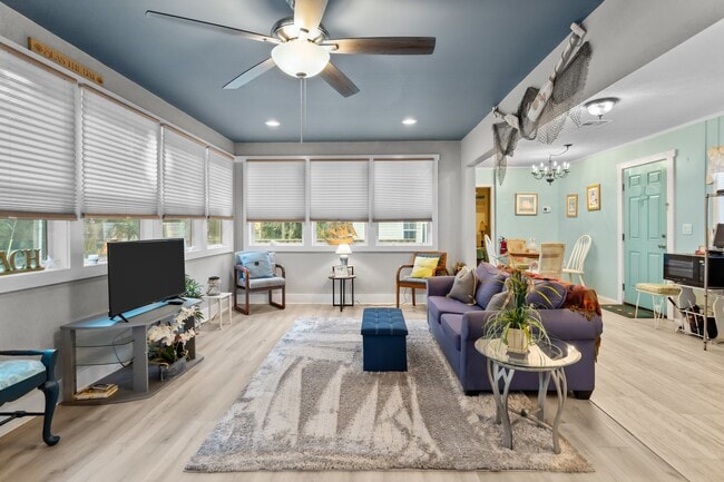 Photo - 2585 Fairway Dr SW