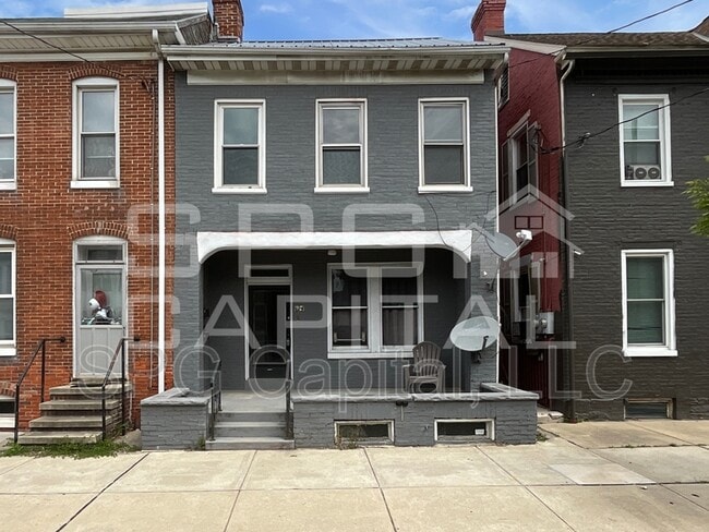 Building Photo - 124 York St