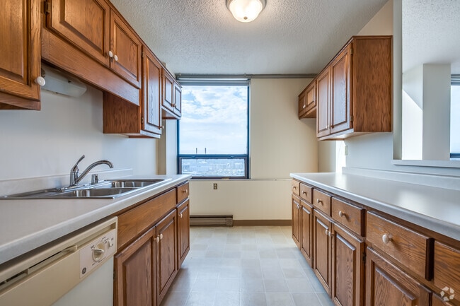 1BR, 1BA - 680SF - Kitchen - Tower Apartments
