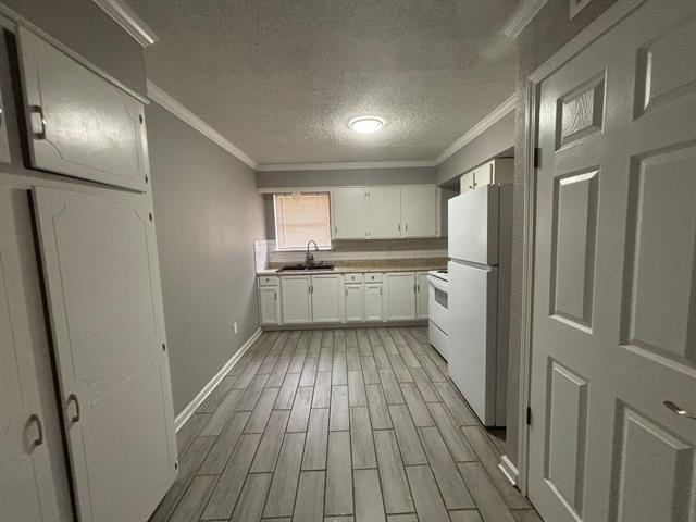 Photo - 4122 Cherokee St