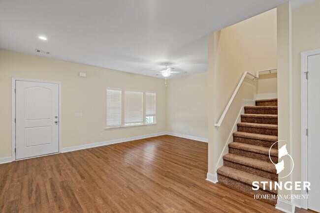 Photo - 204 Admiration Ave