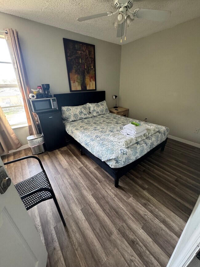 3801 Kimball Ave