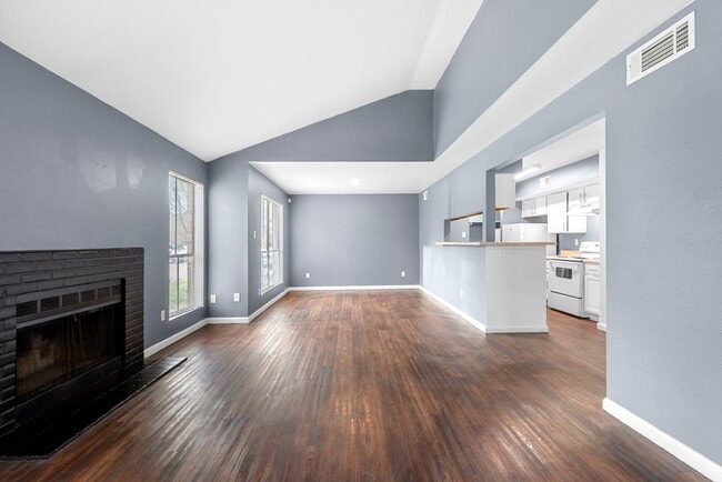 Building Photo - 7200 W T C Jester Blvd Unit 1003