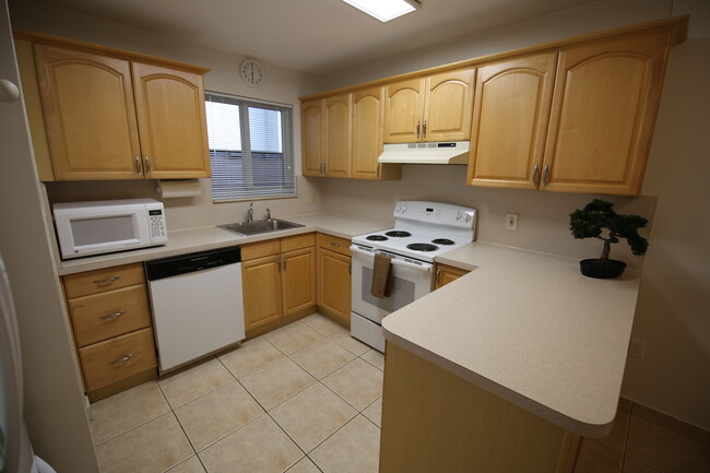 Kitchen - 3066 Aviation Ave Apartamentos Unidad 3066 aviation avenue