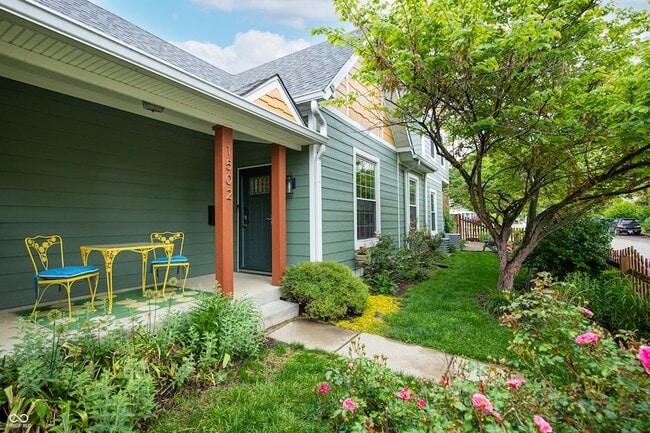 Photo - 1502 Woodlawn Ave