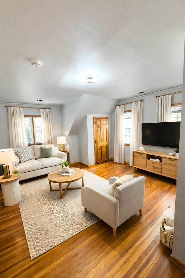 Photo - 24 Bloomfield Way