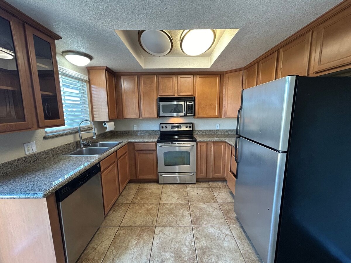 Photo - Welcome to Suncrest Villas
