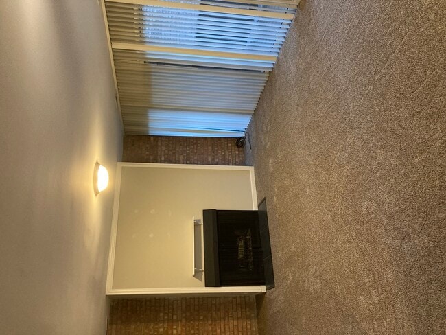 Photo - 5854 Forest View Rd Unidad C