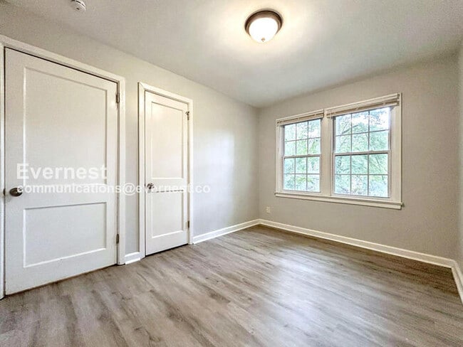 Photo - 1819 Oakmont Dr NW