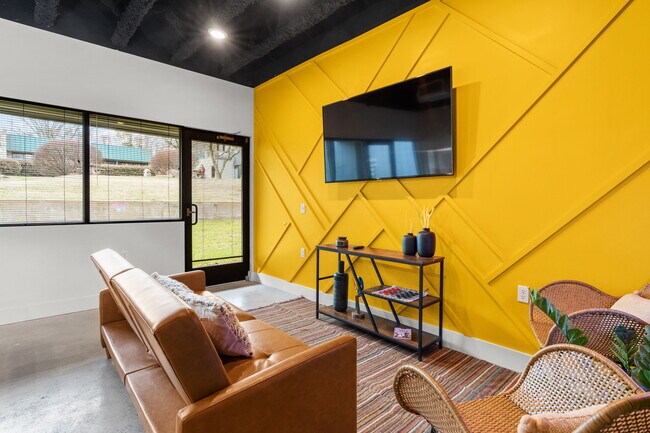 Photo - 295 Plus Park Blvd Unidad 111