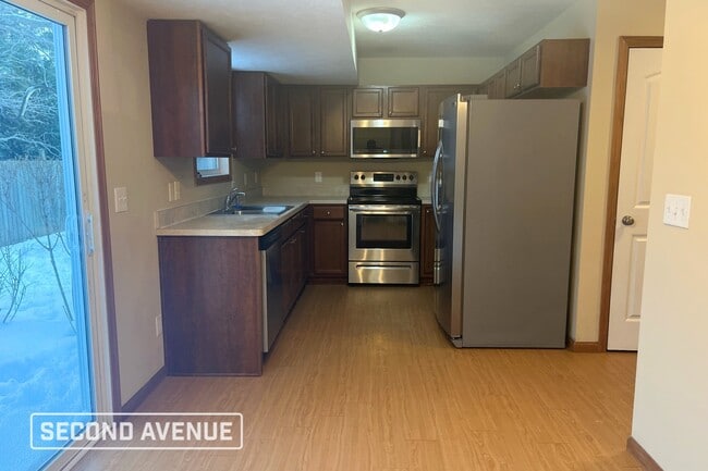 Photo - 385 Station 44 Pl