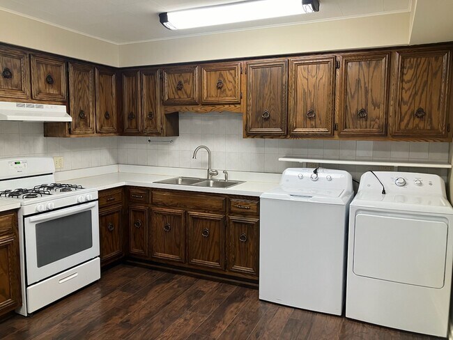 Photo - 3045 Wallace Ave