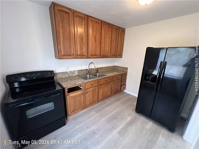 Photo - 404 Bonanza Way