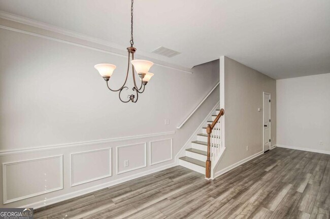 Photo - 544 Oakside Pl