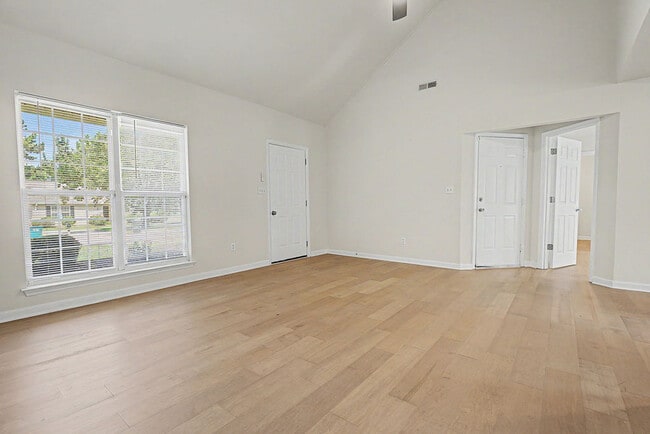 511 Lavendula St