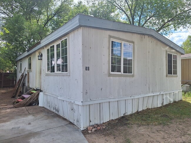 Photo - 512 Windsor Ln