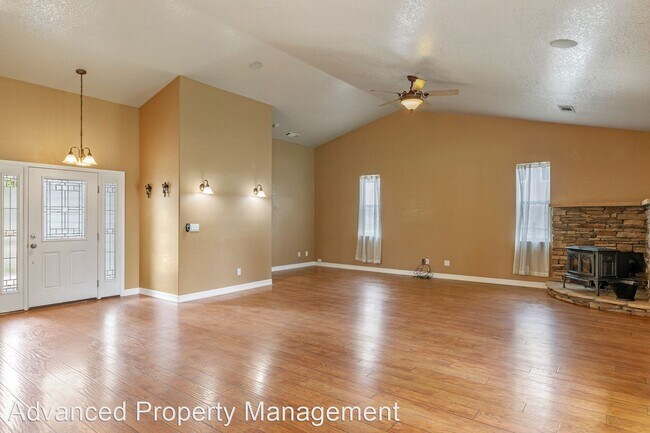 Photo - 3 br, 2 bath House - 28321 Pimlico Way