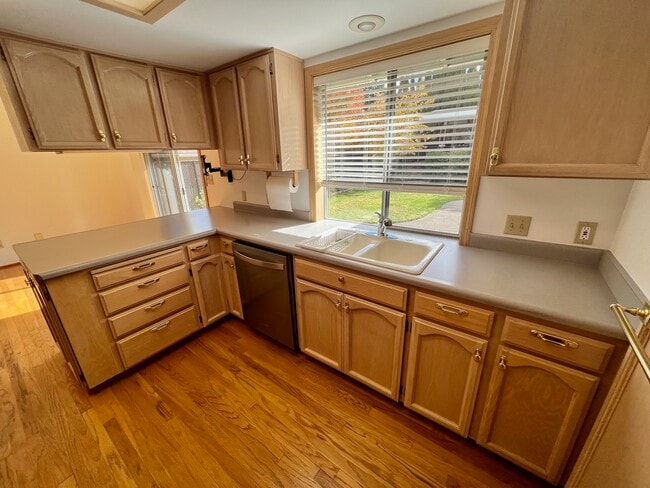 Photo - 1842 Garden Dr