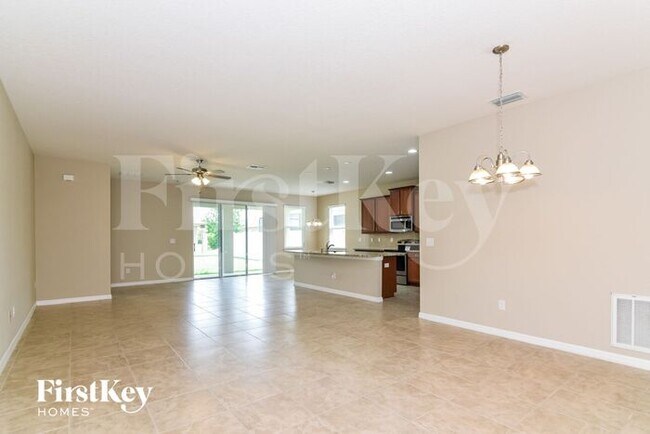 Photo - 410 Blakely Ct