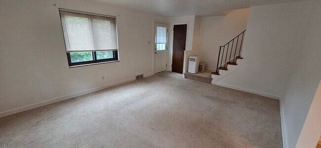 Photo - 100 Mount Lebanon Blvd