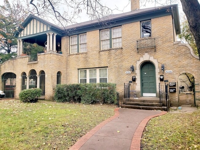 Building Photo - 4626 Columbia Ave Unit A Rental
